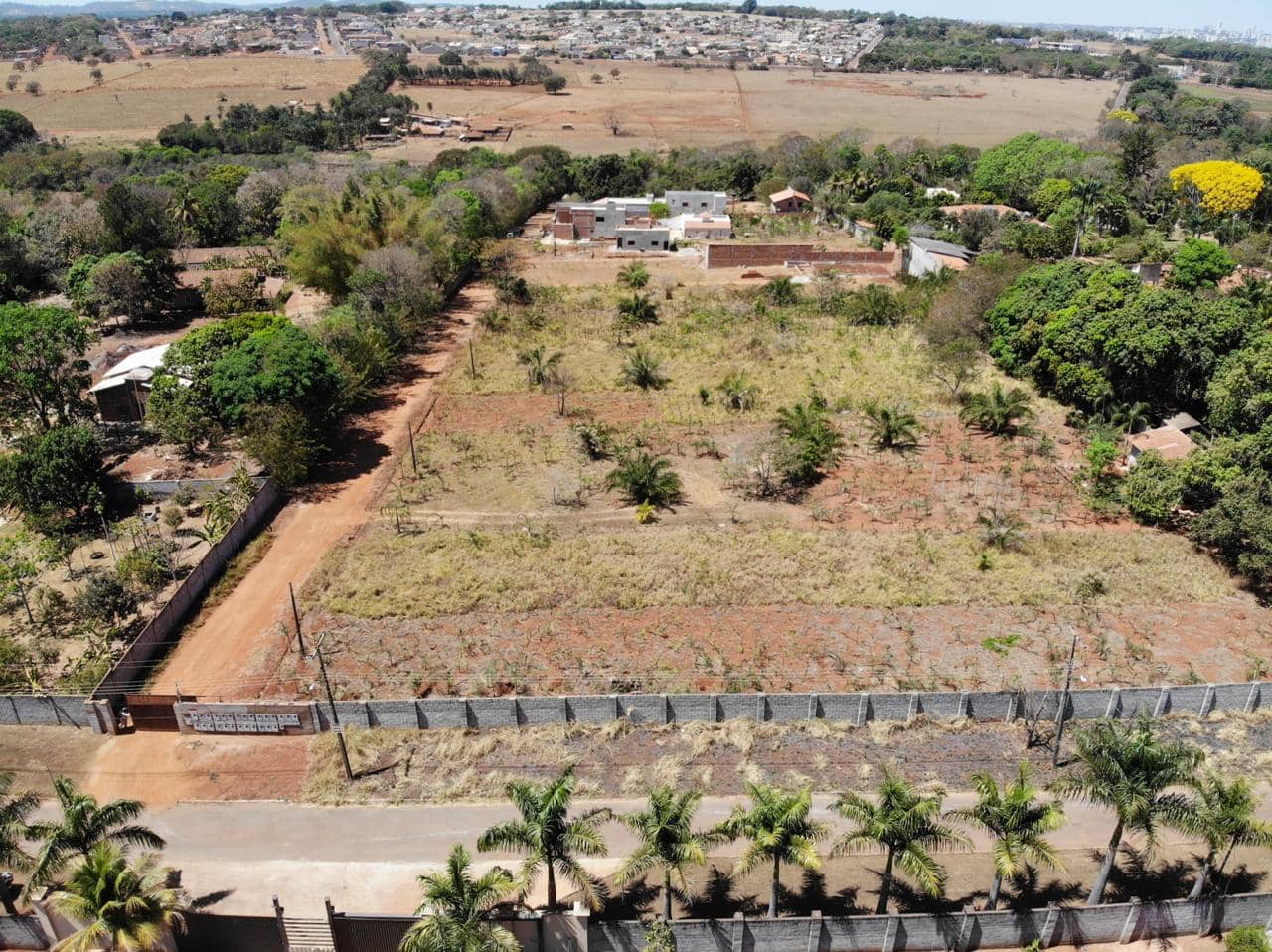 Lote Condomínio Chácara Samambaia 468m²