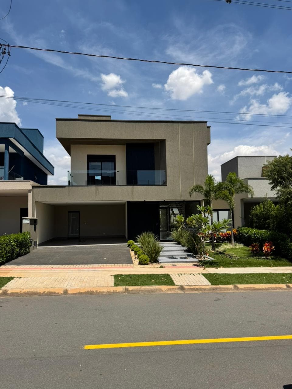 Sobrado alto padrão - Parqville Jacarandá - 274,90m²
