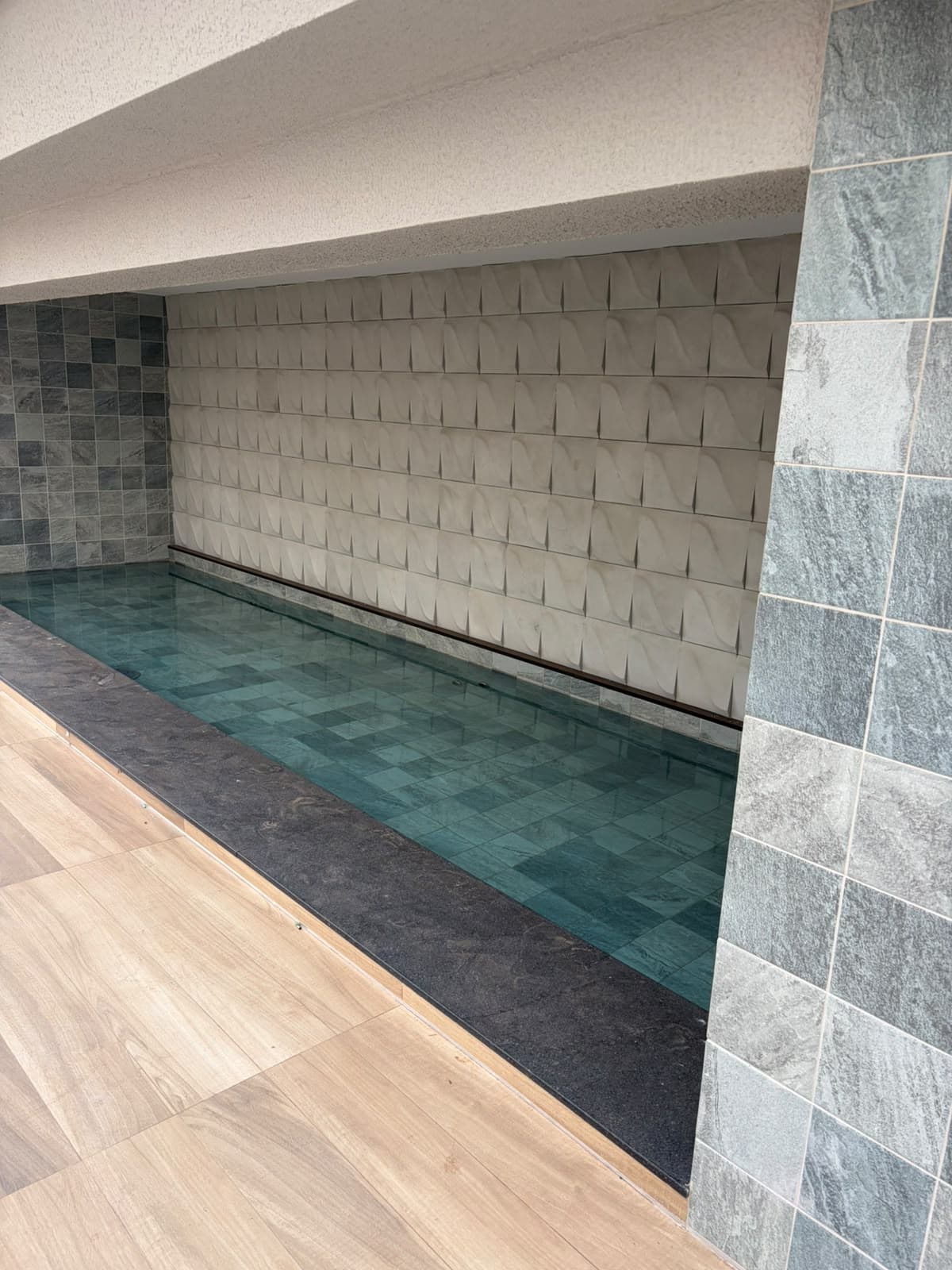 APARTAMENTO QUASAR FLAMBOYANT EM FRENTE AO PARQUE