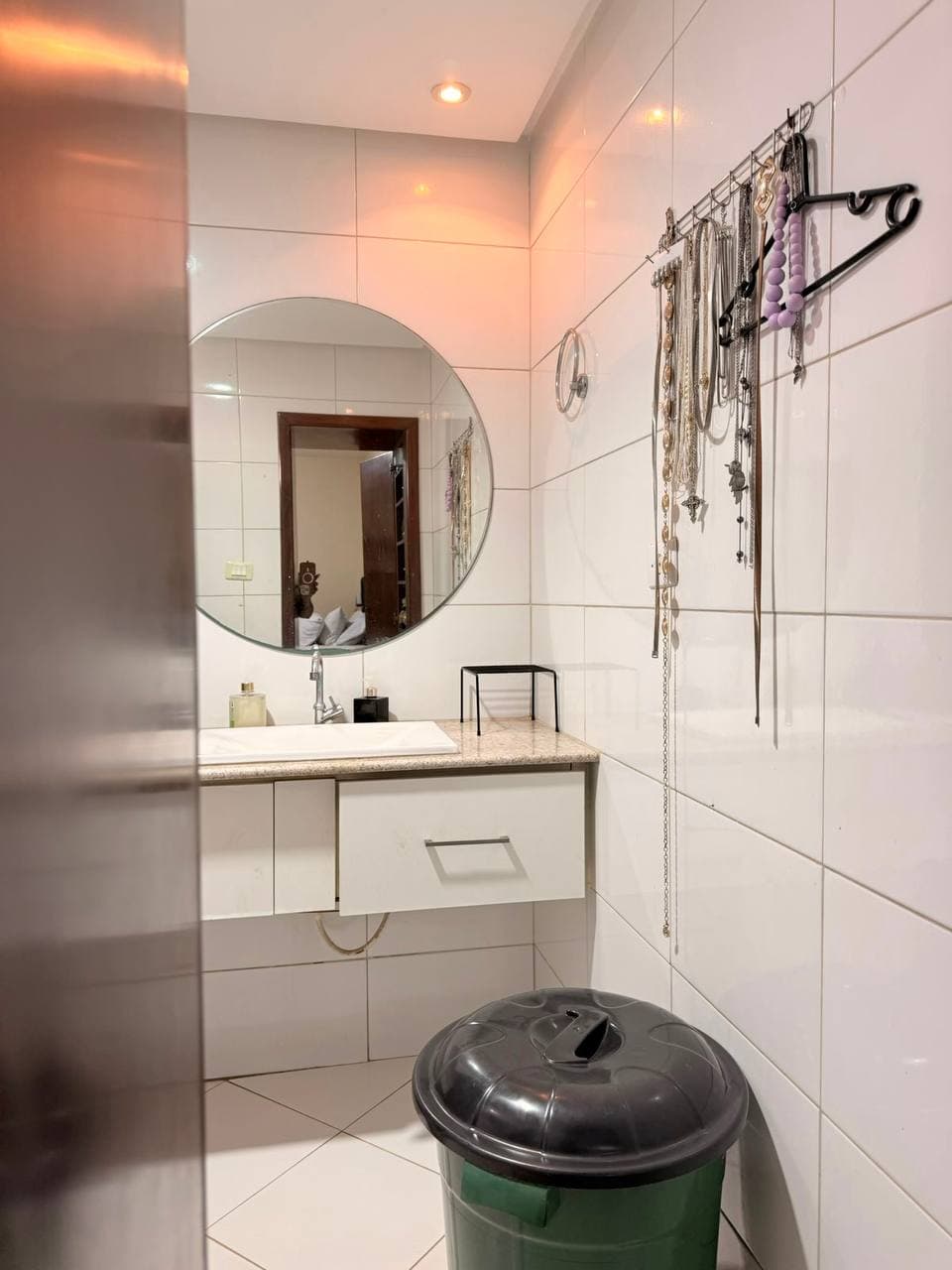 OPORTUNIDADE IMPERDÍVEL! CASA ESPAÇOSA COM ÁREA DE LAZER NO JARDIM NOVA ERA A 5 MINUTOS DO BURITI SHOPPING! ✨🔑