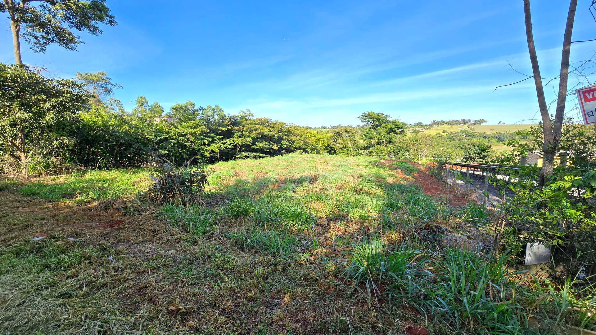 Chácara de lazer 2.000m² | 4km de Santo Antônio de Goiás