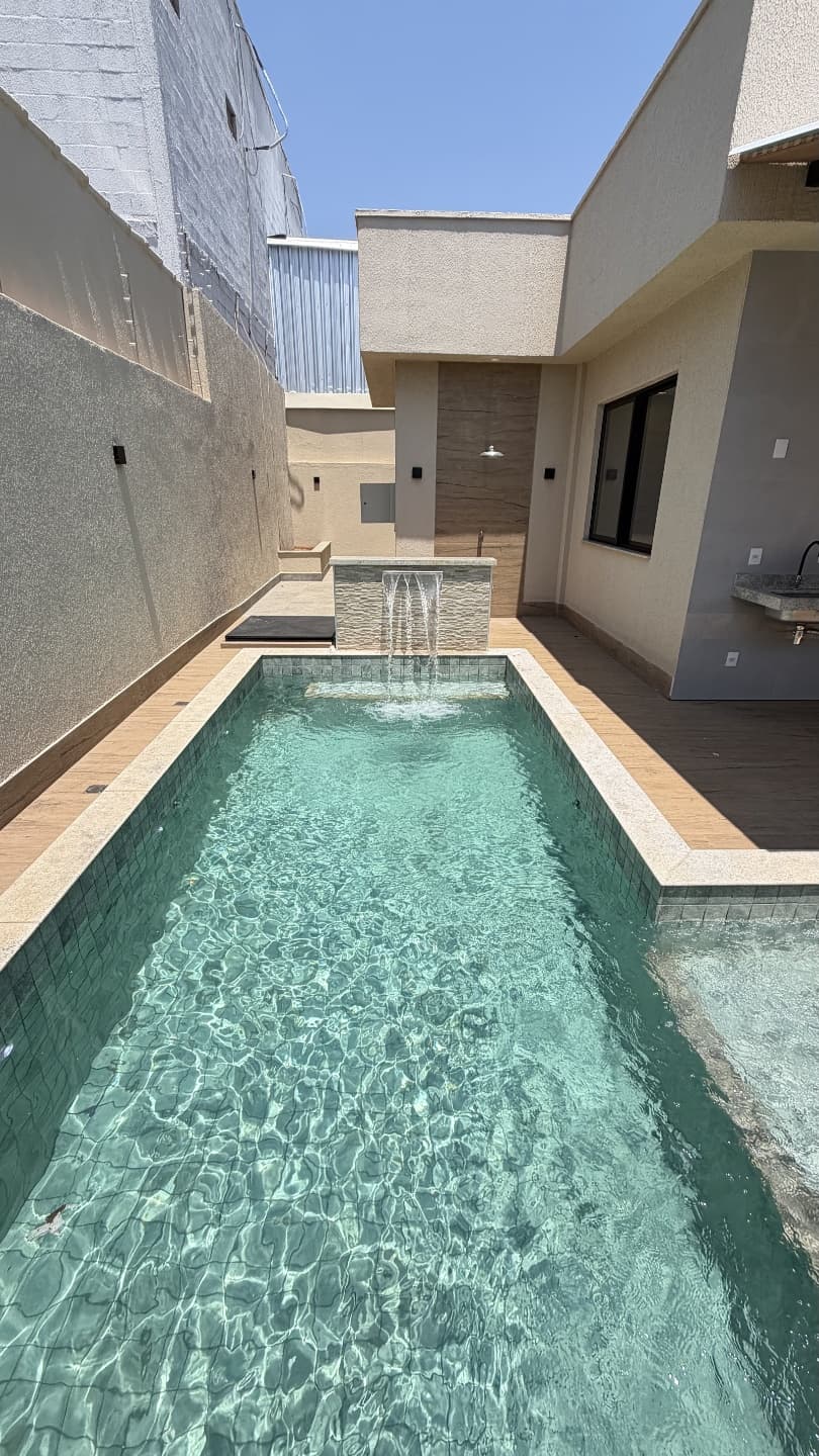 Linda Casa três quartos com piscina no parque amazonas fino acabamento com qualidade e sofisticação