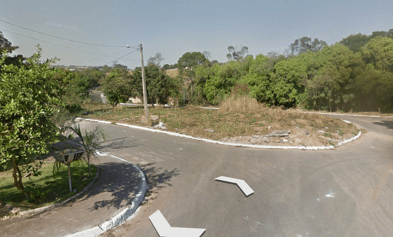 Lote 539 metros na vila maria excelente para galpão cabeça de quadra a poucos metros da Br-153