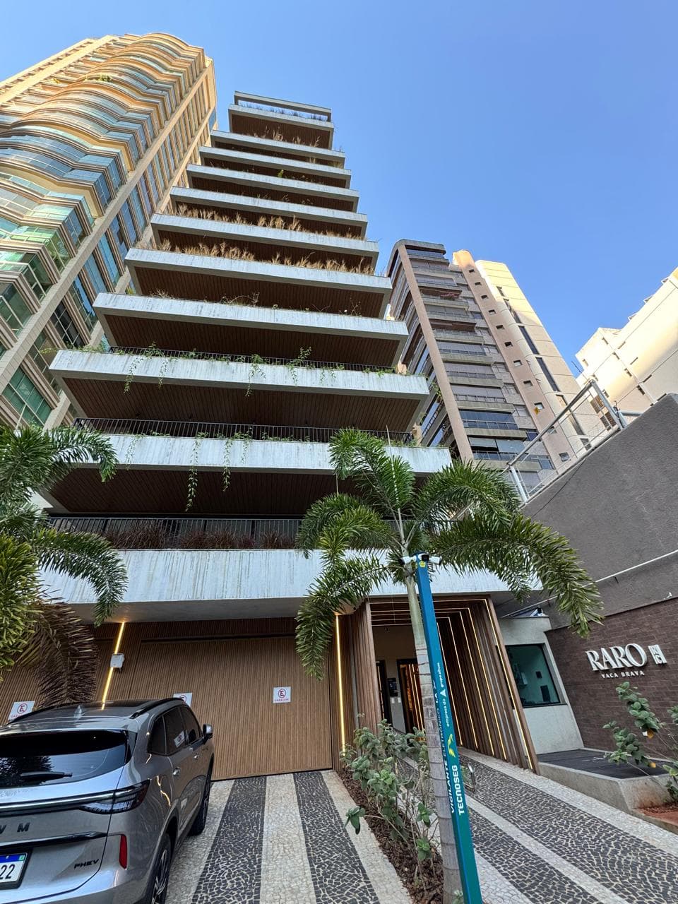 Raro Vaca Brava 306m²