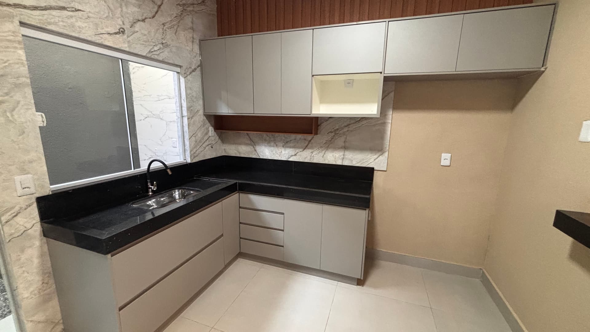 Casa Morada do Sol Goiânia - 81m²