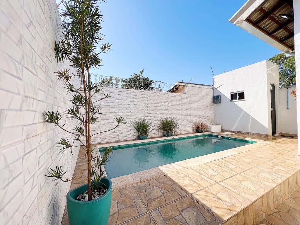 Casa mobiliada no Jardim Atlântico 140m²
