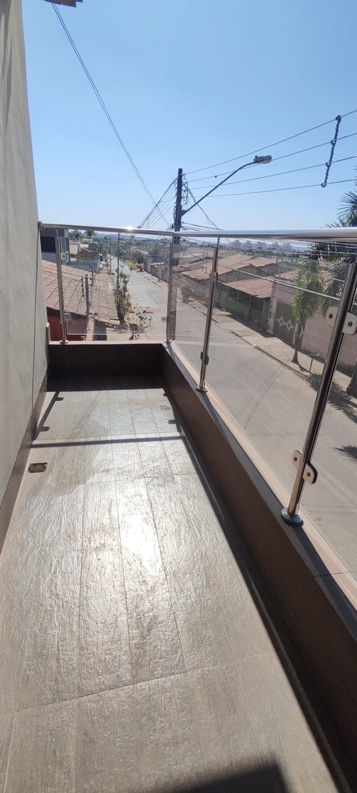 Sobrado 3 suítes com piscina , espaço gourmet e salas comerciais separados do imovel principal fino acabamento