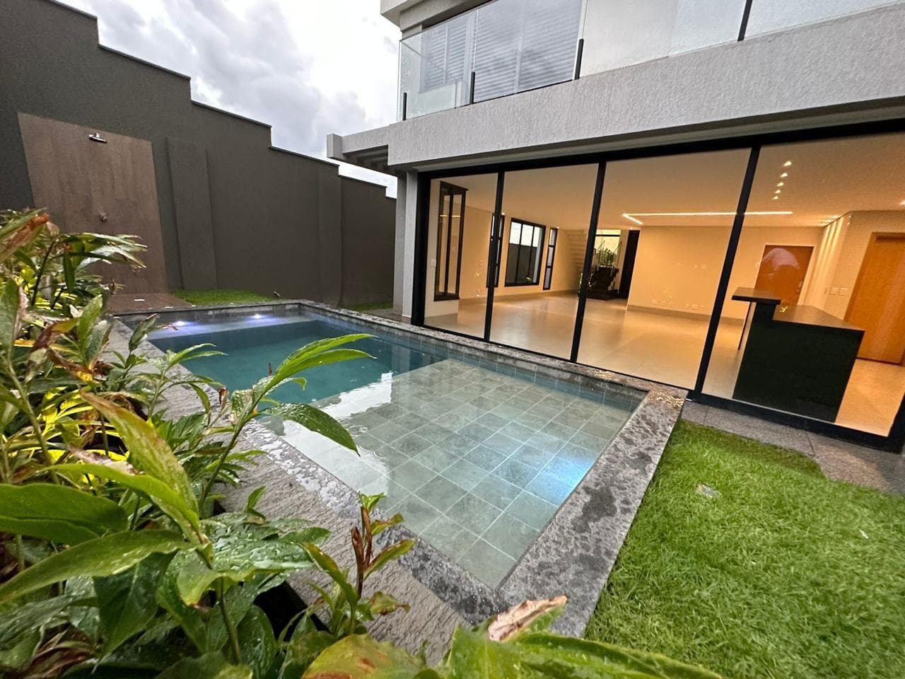 Casa Condomínio Fechado Jardins Capri 224,36m²