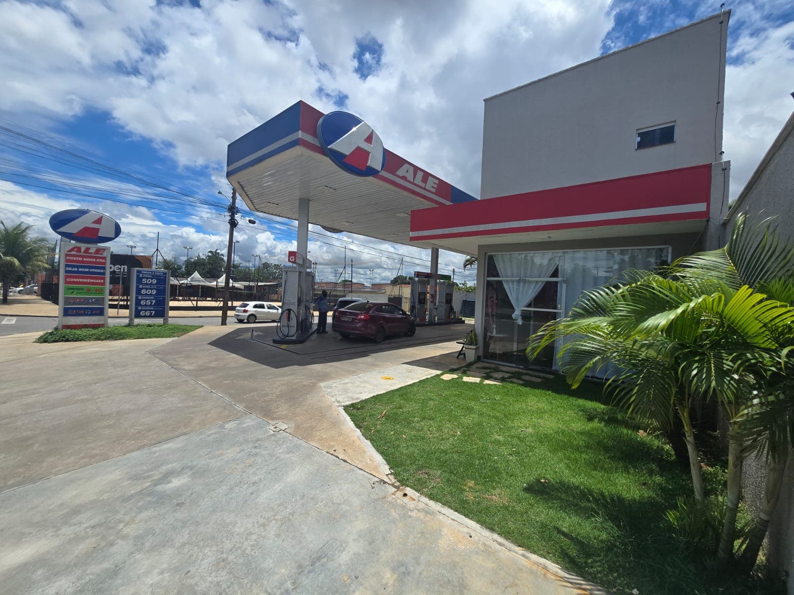 Posto de Gasolina ao lado do Buriti Shopping de esquina grande oportunidade de investimento
