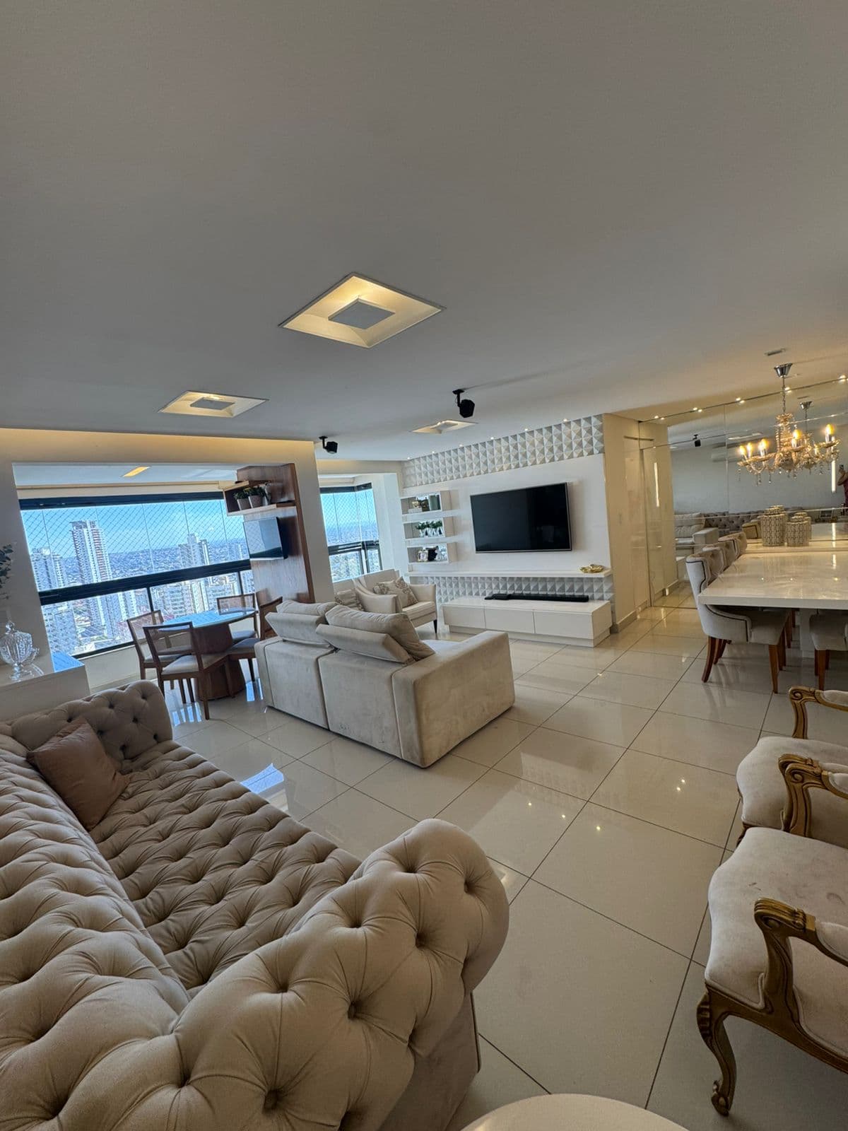 Apartamento 3 suites Mobiliado Setor Oeste