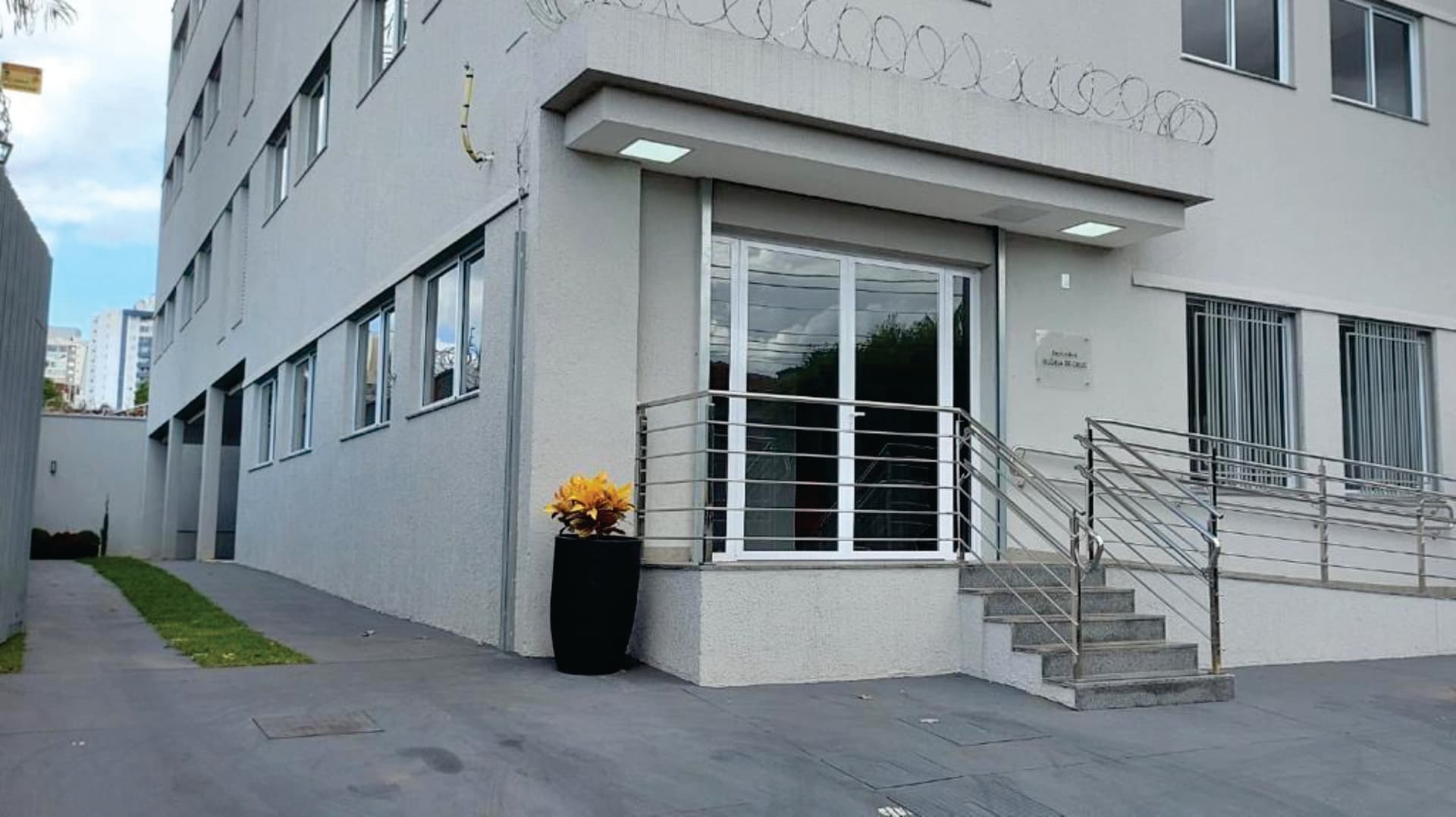 Prédio Comercial Novo no Setor marista