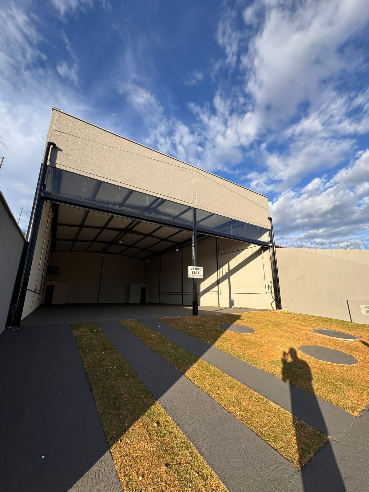 Galpão Jardim Tropical 290m²