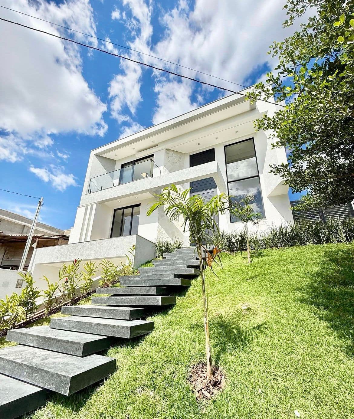 Casa Jardins Bolonha 253m²
