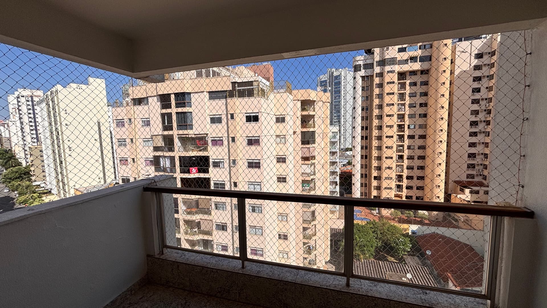 Apartamento 3/4 com suíte e closet Setor Oeste