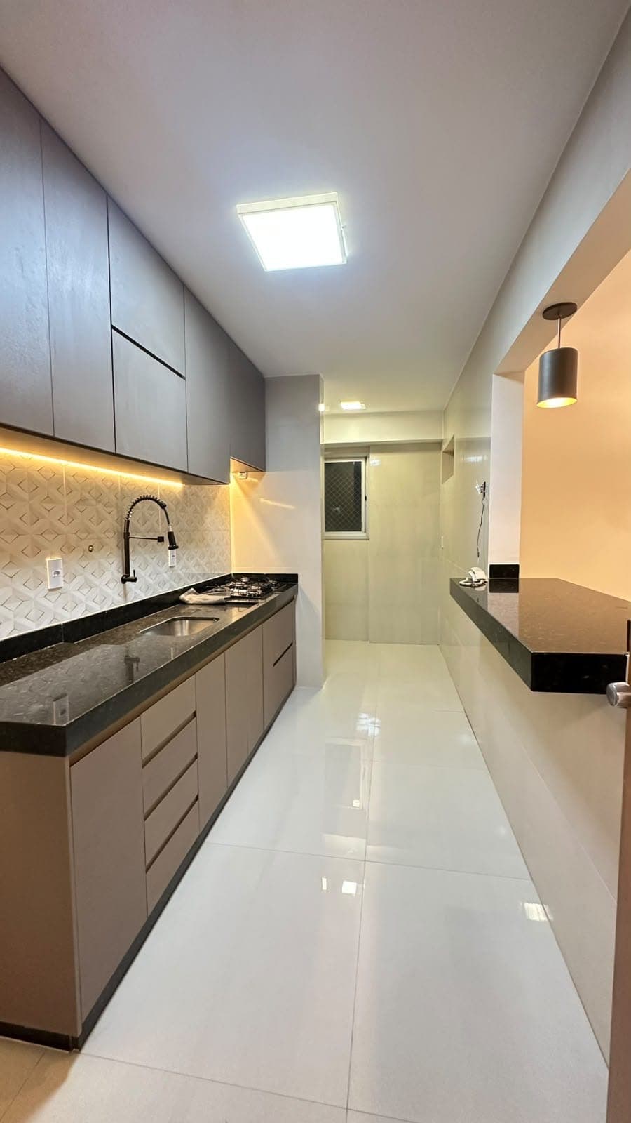 Apartamento Condomínio Água Marinha 93m²