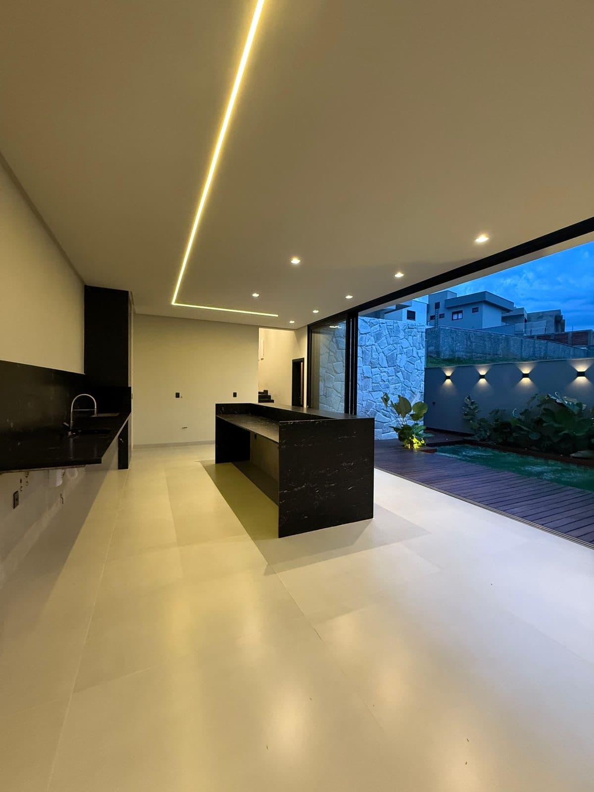 Casa Em Jardins Nápoles - 241m²