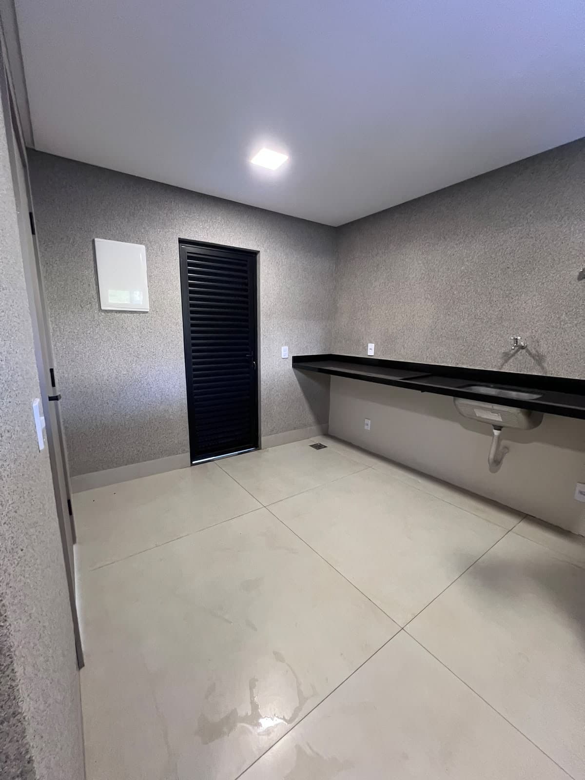 CASA FUNDO PARA MATA JARDINS NÁPOLES