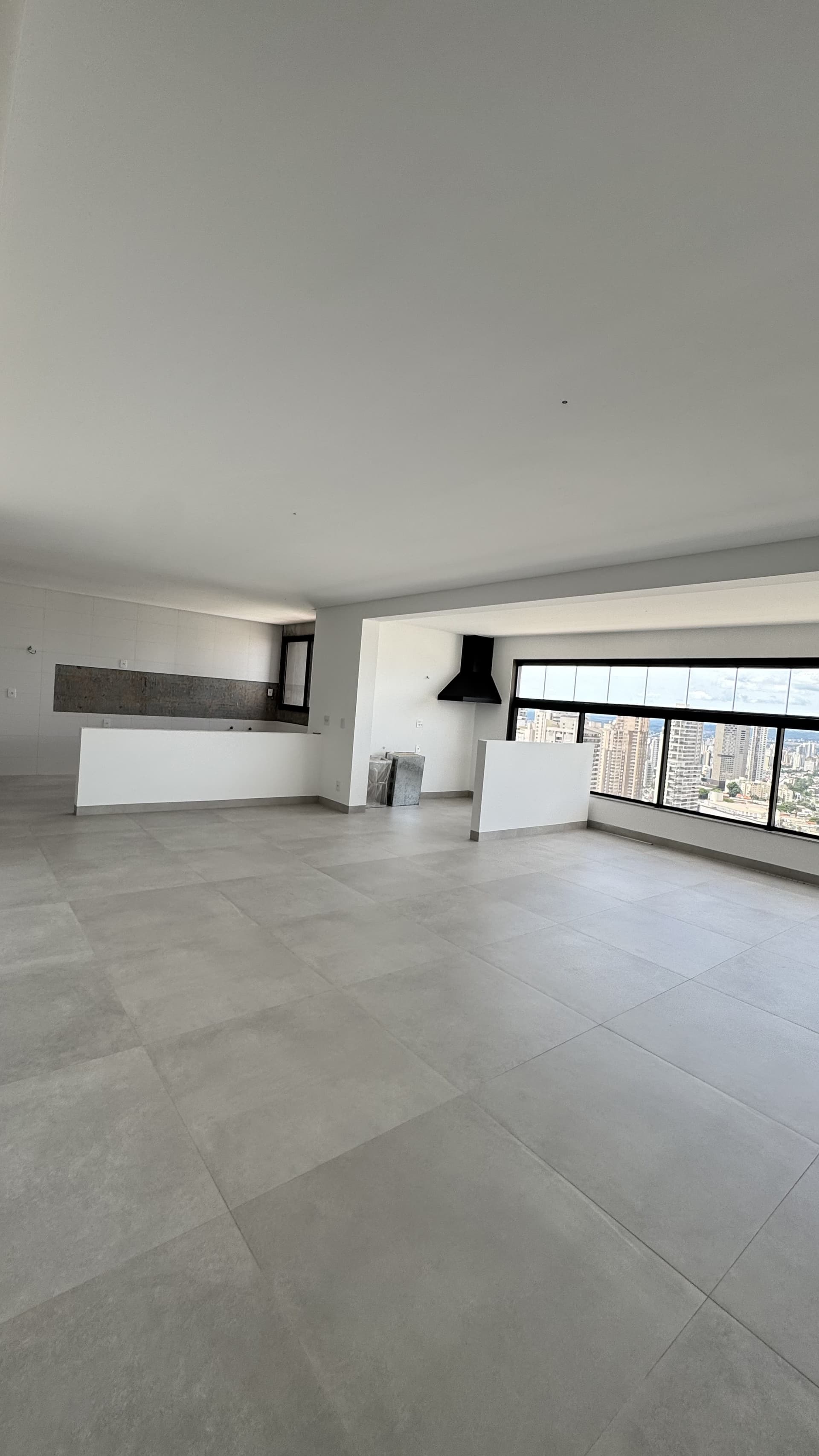 Apartamento de 3 suítes no setor Bueno - Casa Brasileira