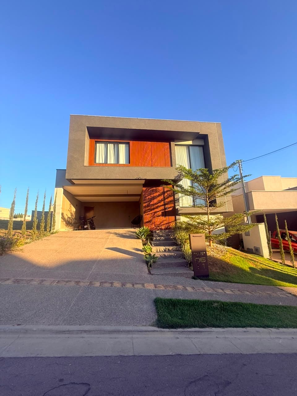 Casa Jardins Bolonha 250m²