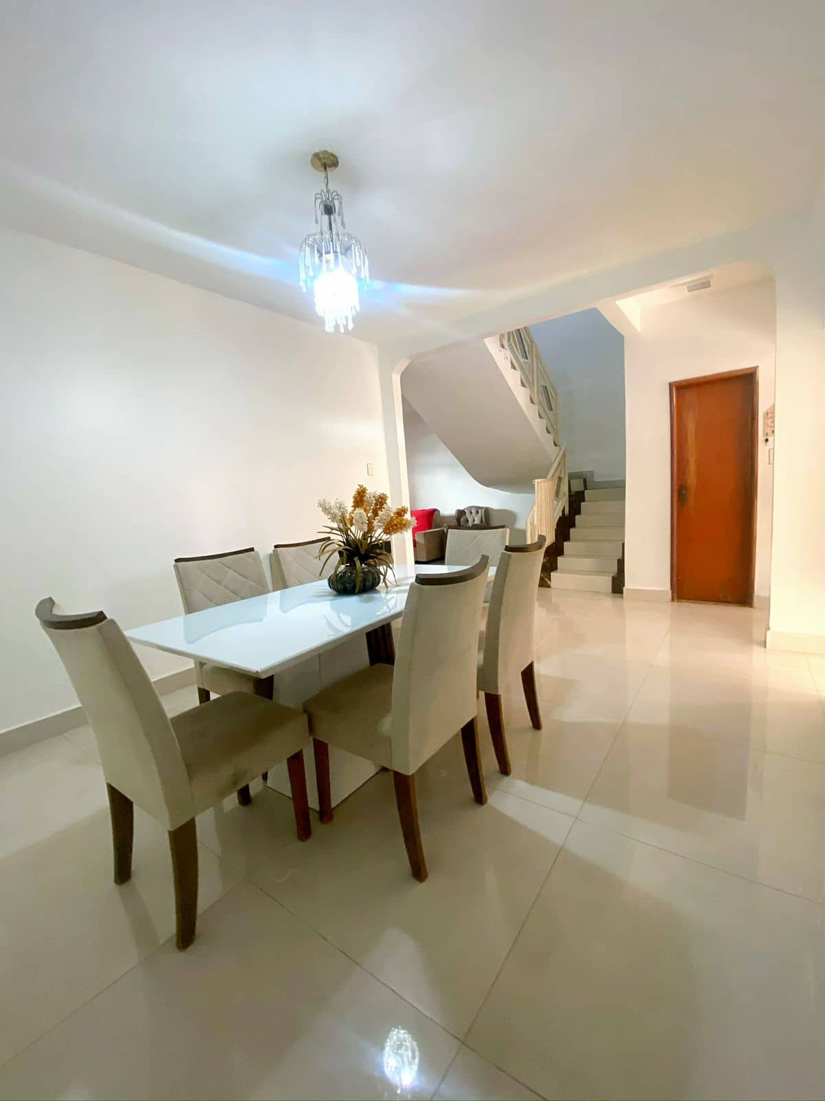 Sobrado Alto Padrão - Nova Suíça 394m²