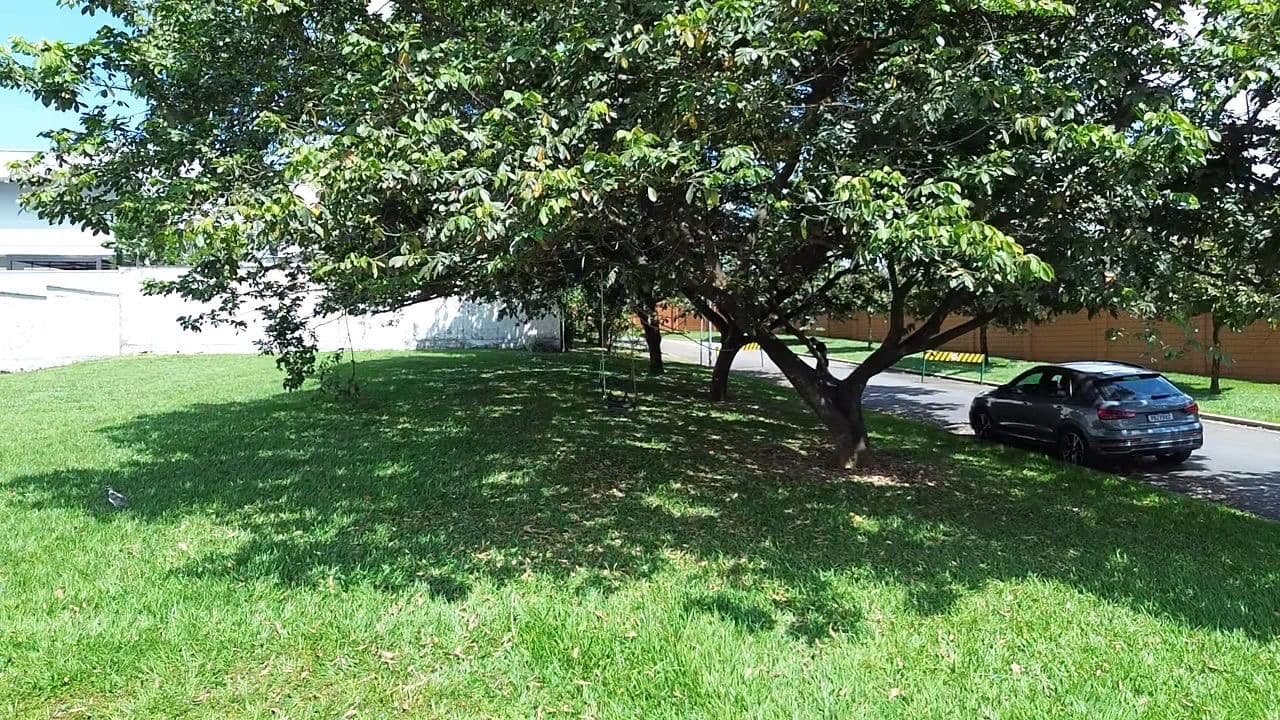 Lote de Esquina no Alphaville Araguaia - 549m²