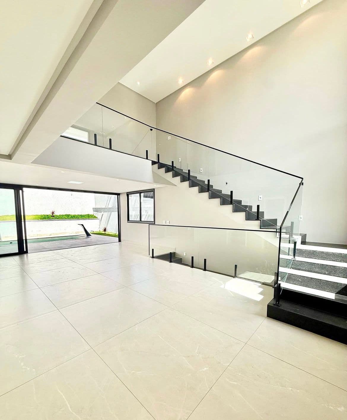 Casa Jardins Bolonha 253m²
