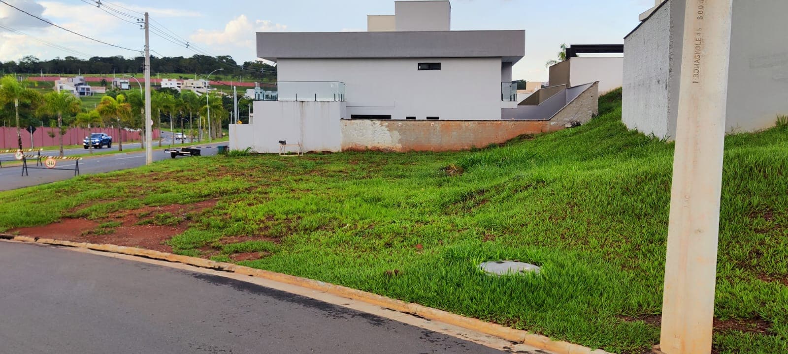 Lote grande no Jardins Capri 531,67m2