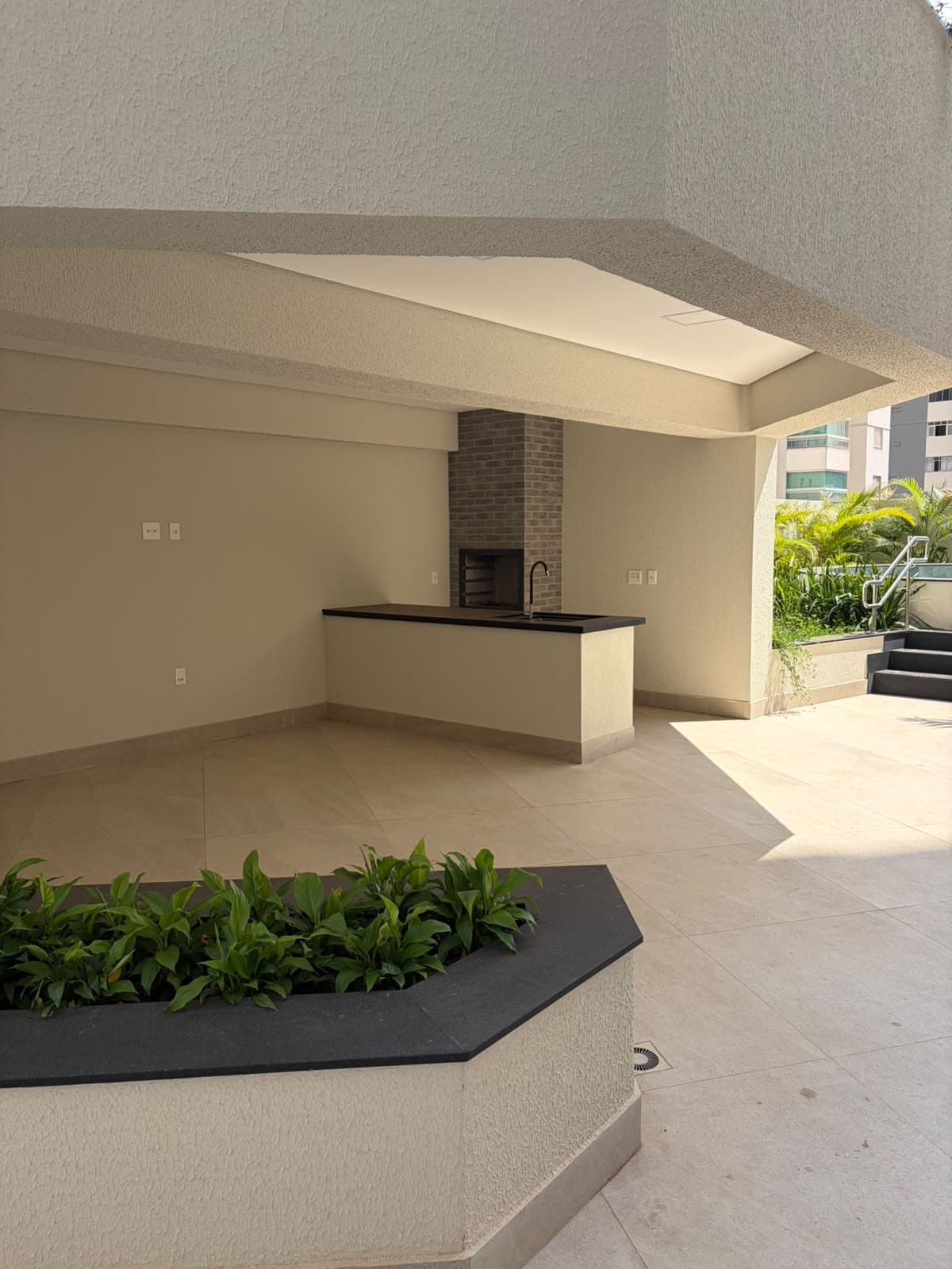 APARTAMENTO QUASAR FLAMBOYANT EM FRENTE AO PARQUE