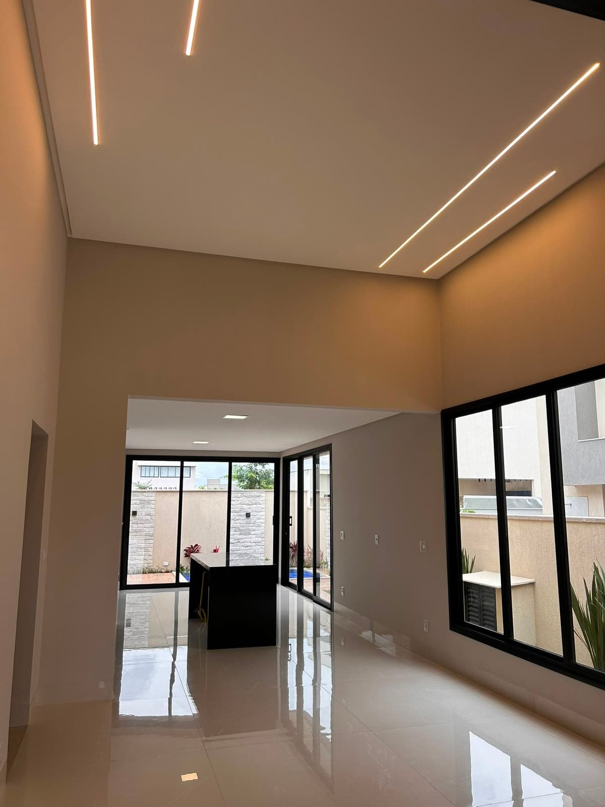 Casa Térrea 3 suites - Parqville Jacarandá 156m²