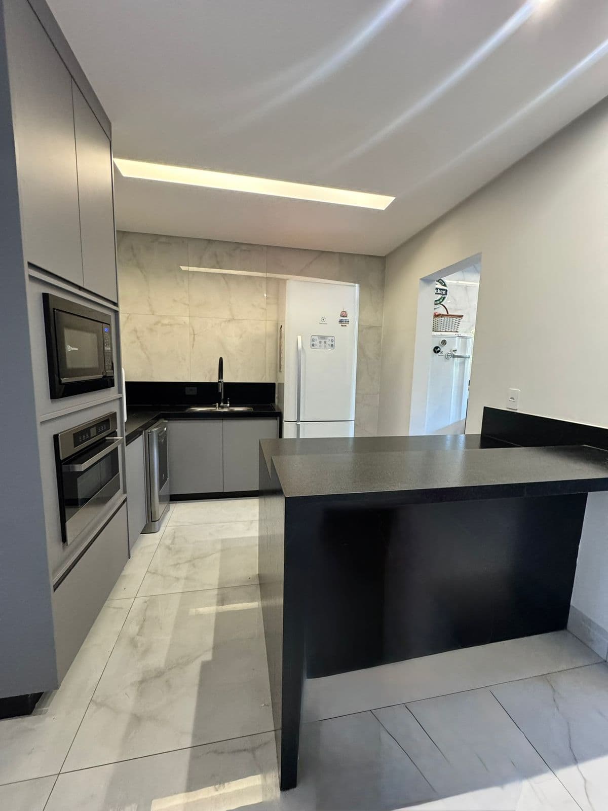 Sobrado condomínio Parquevile - Aparecida de Goiânia 274m²