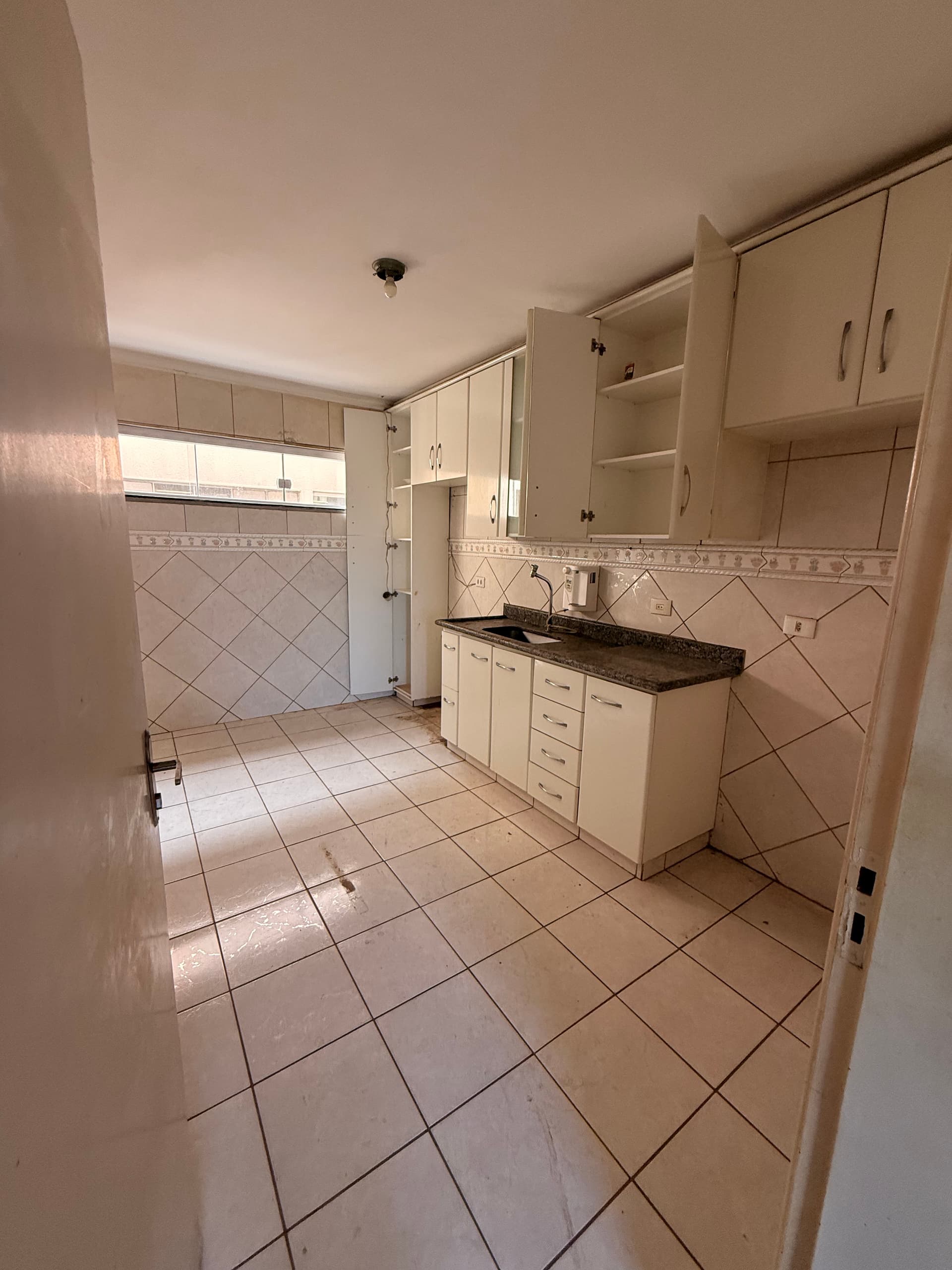 APARTAMENTO NA VILA JARAGUA