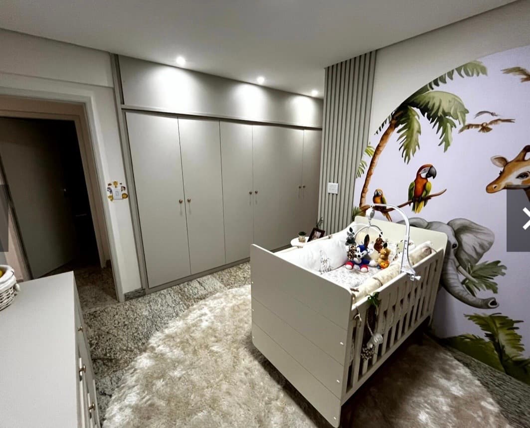 Apartamento no Bueno 197m²