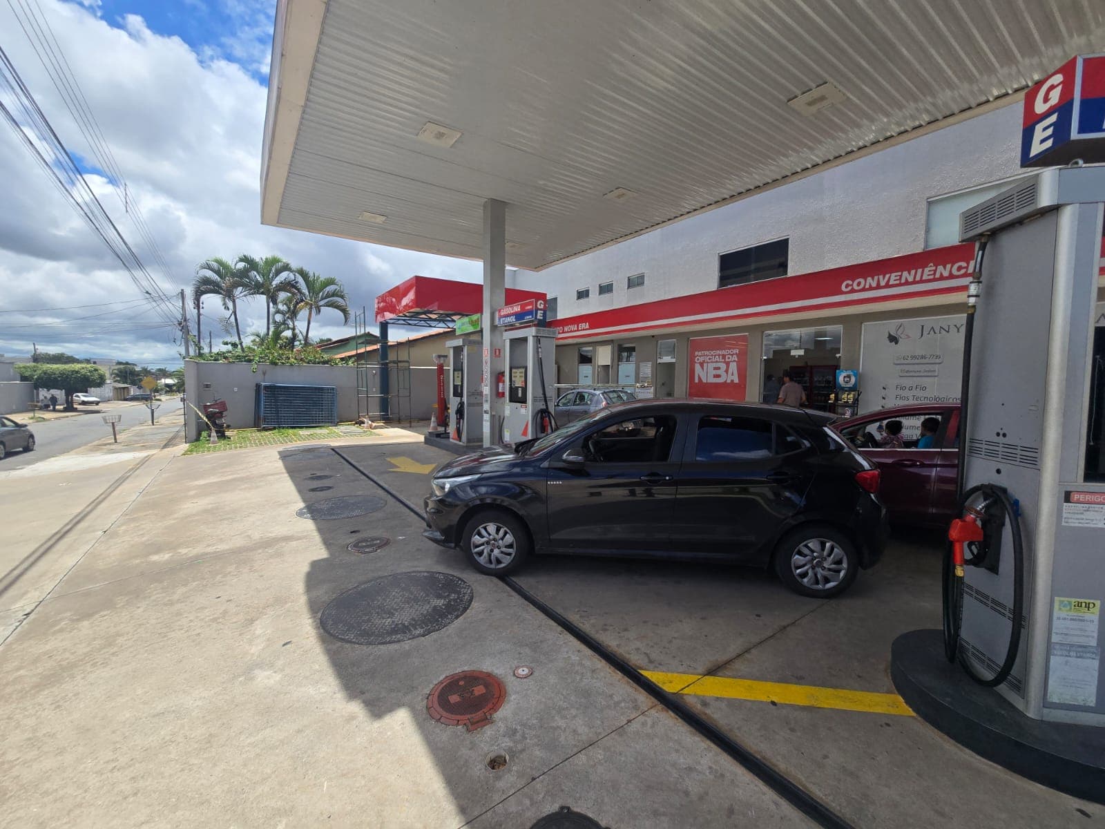Posto de Gasolina ao lado do Buriti Shopping de esquina grande oportunidade de investimento