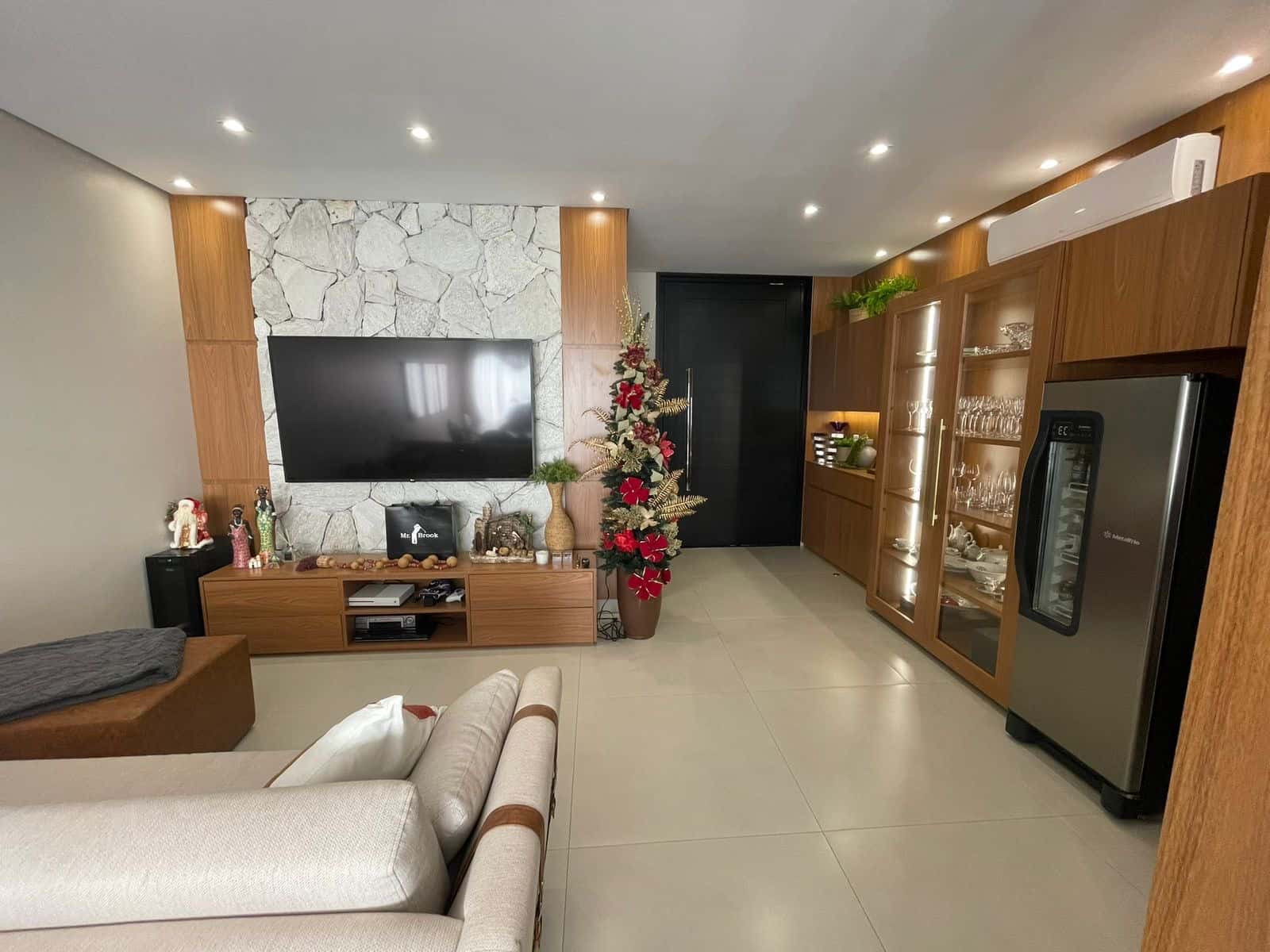 Casa Térrea No Jardins Capri - 147m²