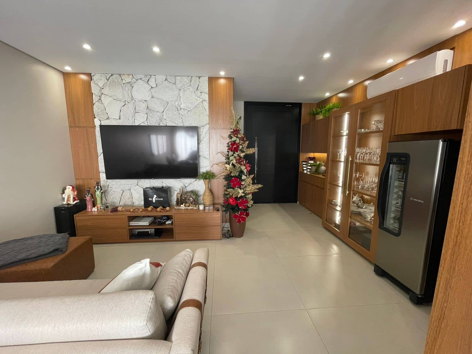 Casa Térrea No Jardins Capri - 147m²