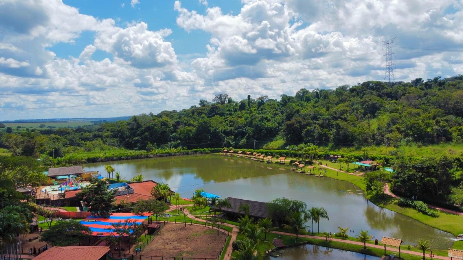 Lote em Condomínio de Chácaras Monte Sinai 35Km de Goiânia