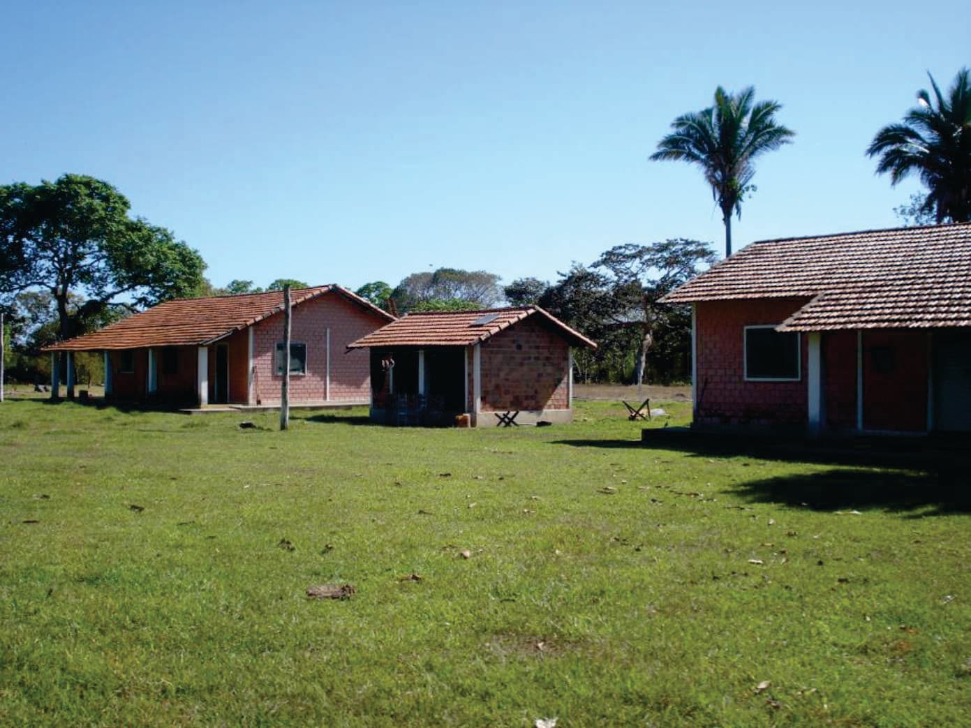 Fazenda com 7.069,01 ha no município de Cocalinho Mato Grosso Divisa com Goiás e Mato Grosso