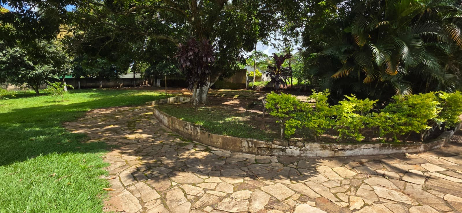 Chácara em Aragoiânia 9.967,90m²