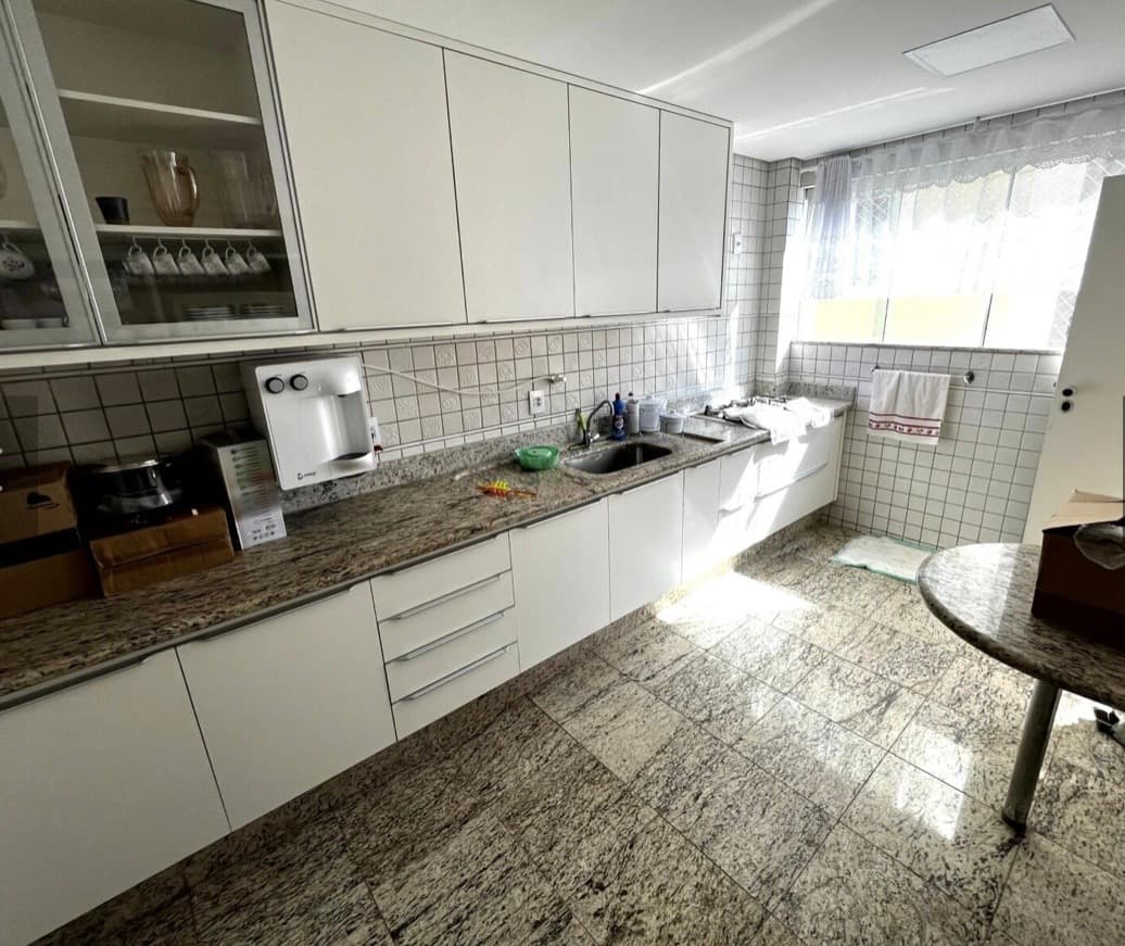 Apartamento no Bueno 197m²