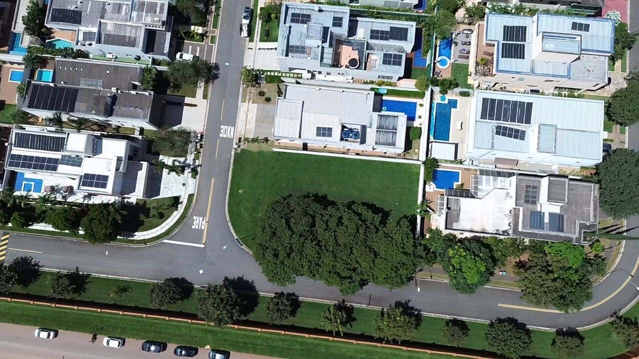 Lote de Esquina no Alphaville Araguaia - 549m²