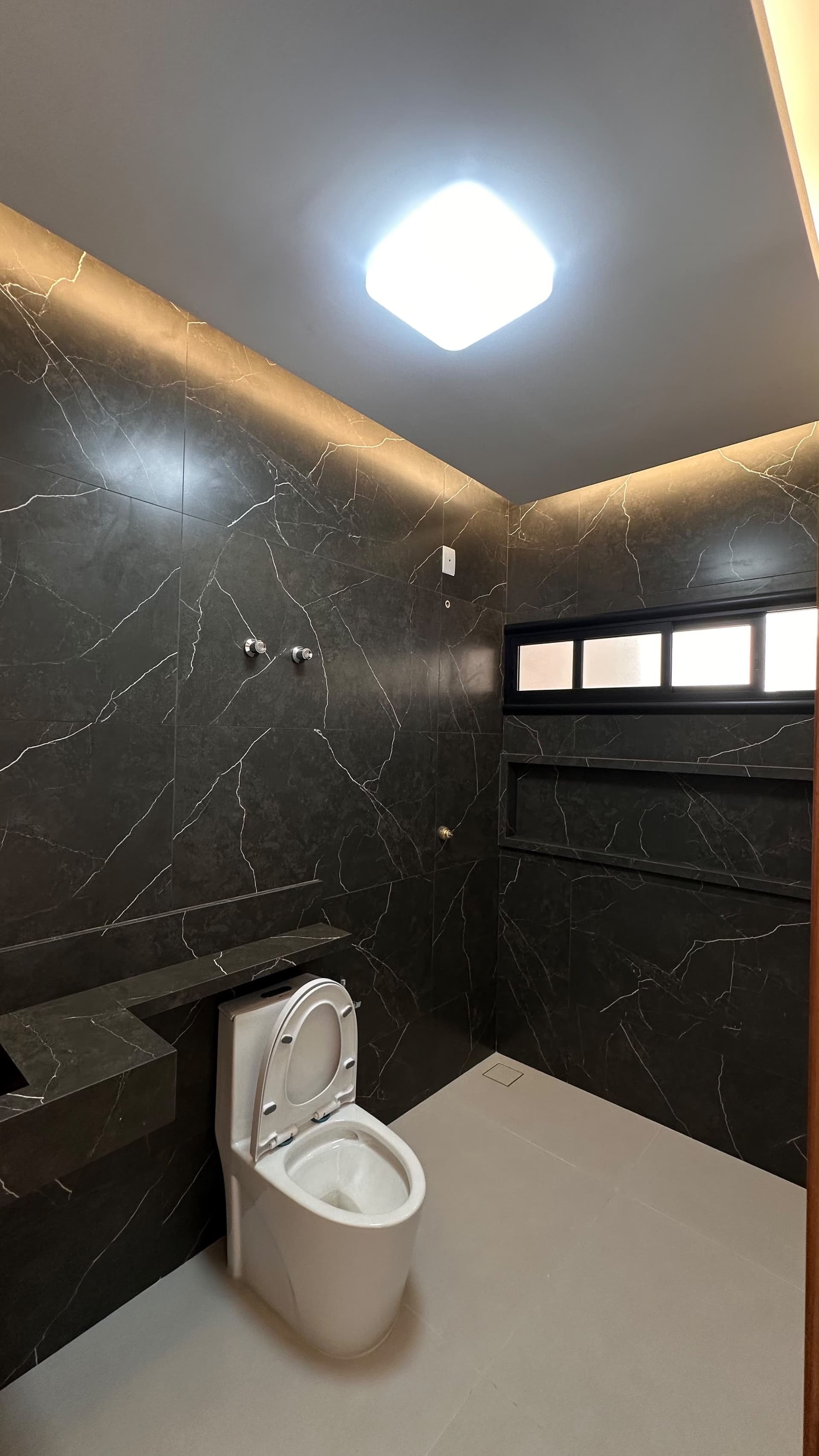 CASA 2 RESIDENCIAL BARRA VENTO - 3 SUITES