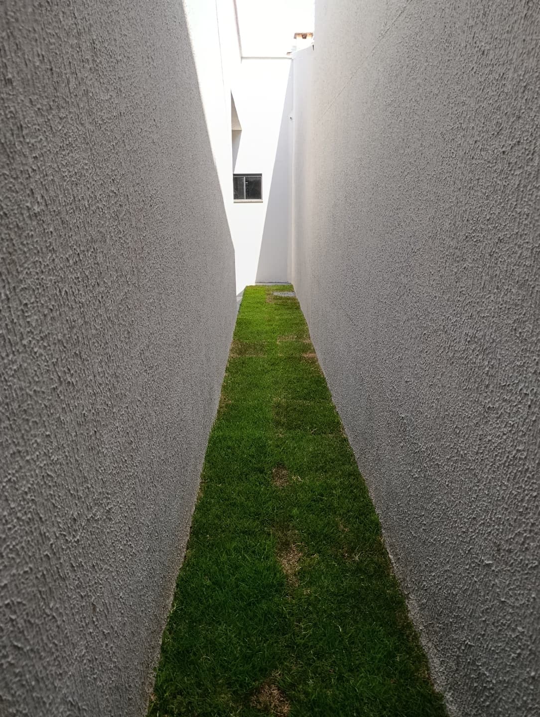 Vendo Casa 3Q Condomínio das Esmeralda Goiânia s