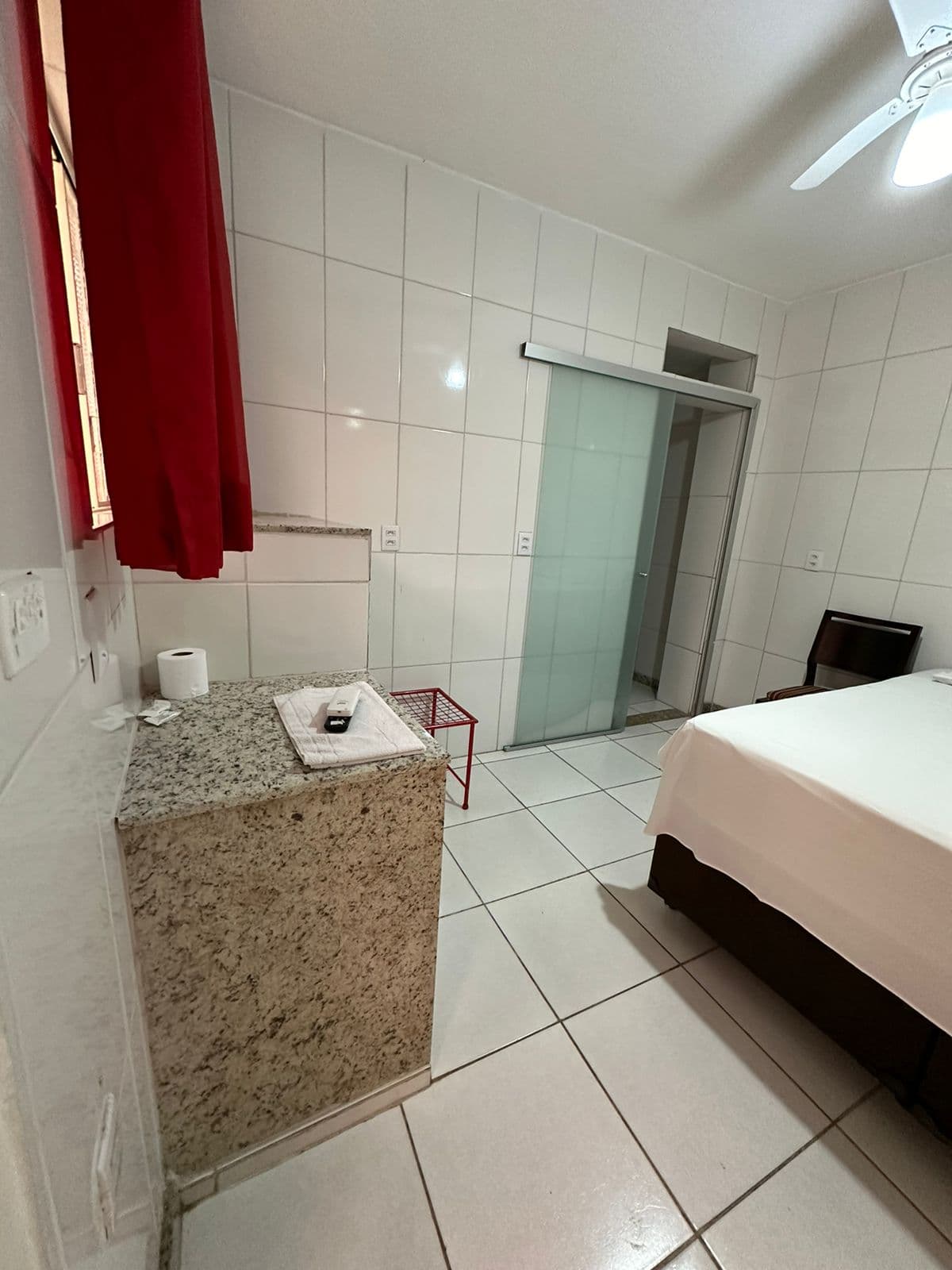 Hotel a venda no setor universitário divisa com setor central Funcionando oportunidade